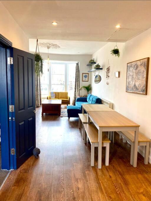 Stylish Coastal Home In The Centre Of Brighton Exterior photo